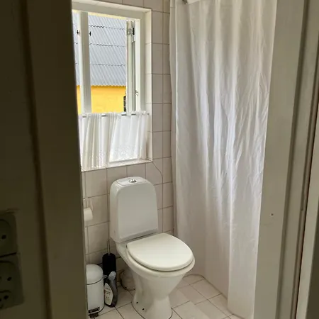 Kemp Frolundegaard *